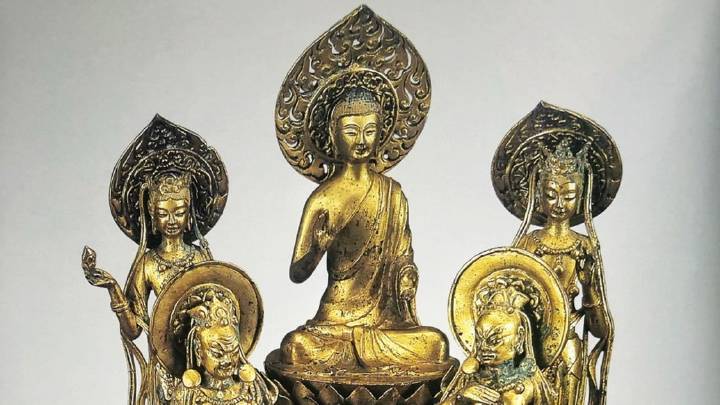 佛教中的抱弥陀印站立姿势是怎样做 躺着直接站起身来的舞蹈动作要怎么做