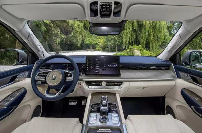 北京BJ60和坦克500,同为硬派越野SUV,到底该怎么选?