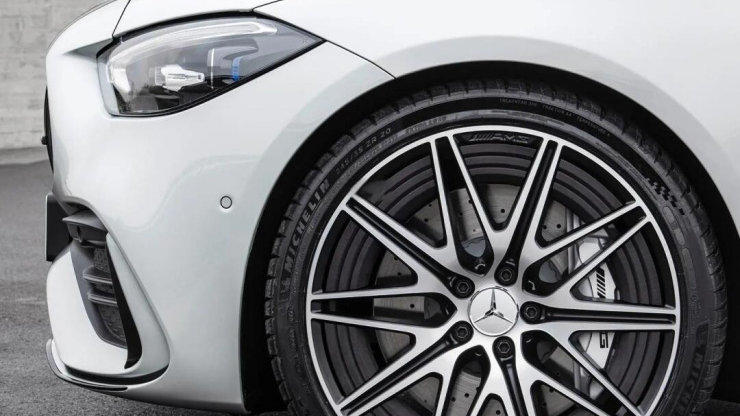 燃油性能车最后的倔强，留在了排气管里？