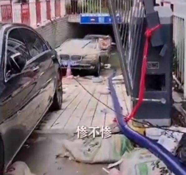 郑州奔驰车主为保护爱车停最高位置 堵住车库出口 致其它车辆被淹休闲区蓝鸢梦想 - Www.slyday.coM 郑州奔驰车主为保护爱车停最高位置 堵住车库出口 致其它车辆被淹休闲区蓝鸢梦想 - Www.slyday.coM