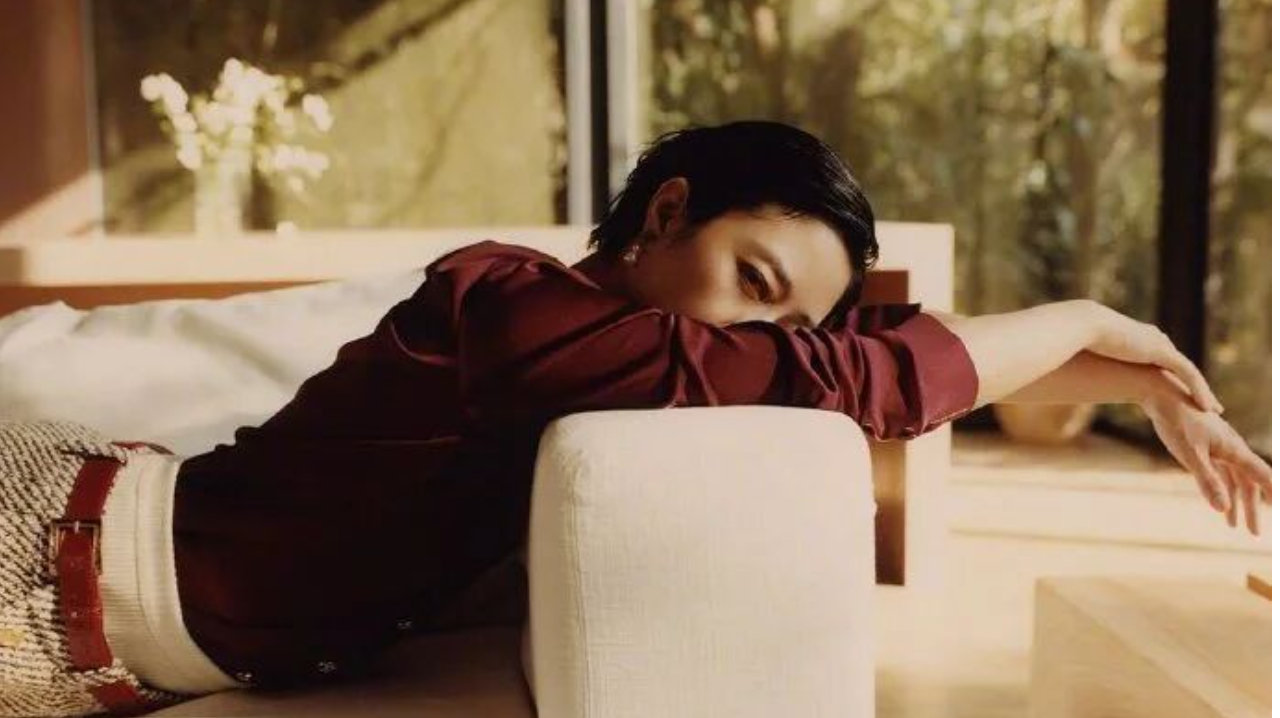 桂纶镁 ×CHANEL 封面：文艺入骨的人，总能让时装成为自己的注脚