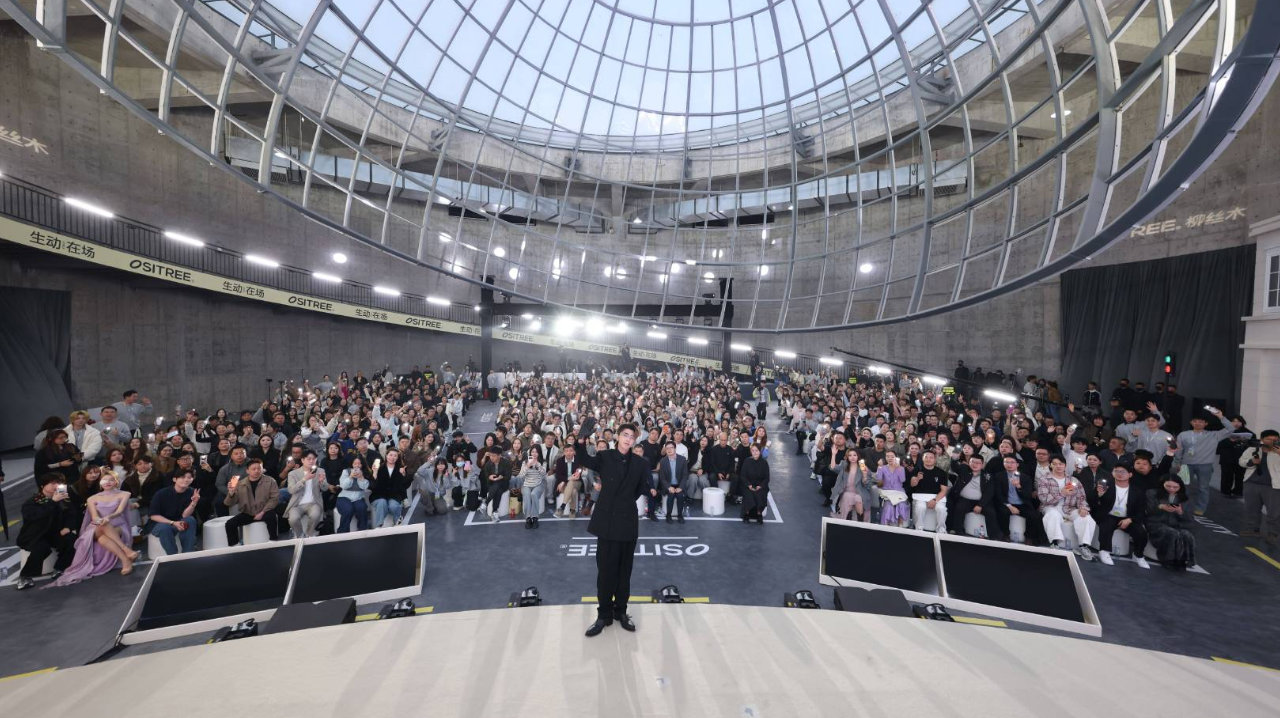 柳丝木「生命力漫游」大会启幕，蔡徐坤演绎“生动在场”态度