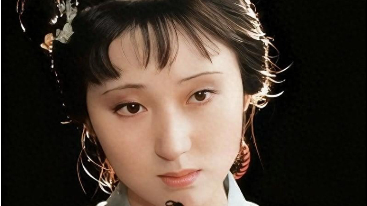 难怪袁枚说初见陈晓旭“惊为天人”，当年的她，漂亮到秒了利智