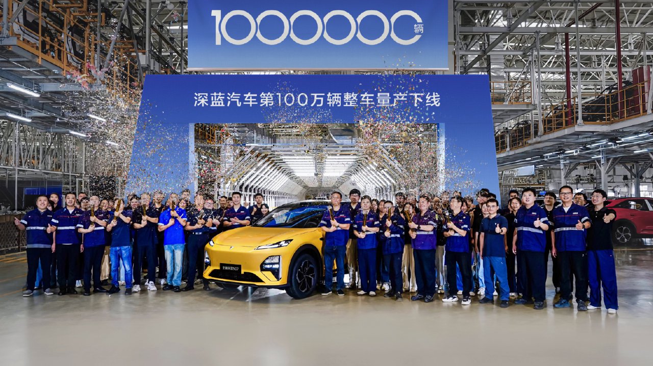第100万辆整车量产下线，深蓝S07 AI激光版上市，限时14.99万起