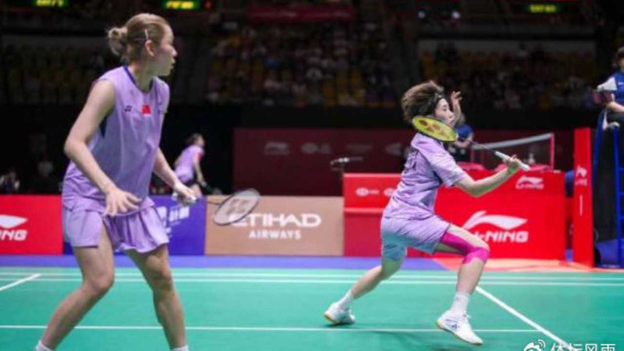 中国羽毛球大师赛，贾一凡/张殊贤2-0白荷娜/李绍希，晋级女双决赛