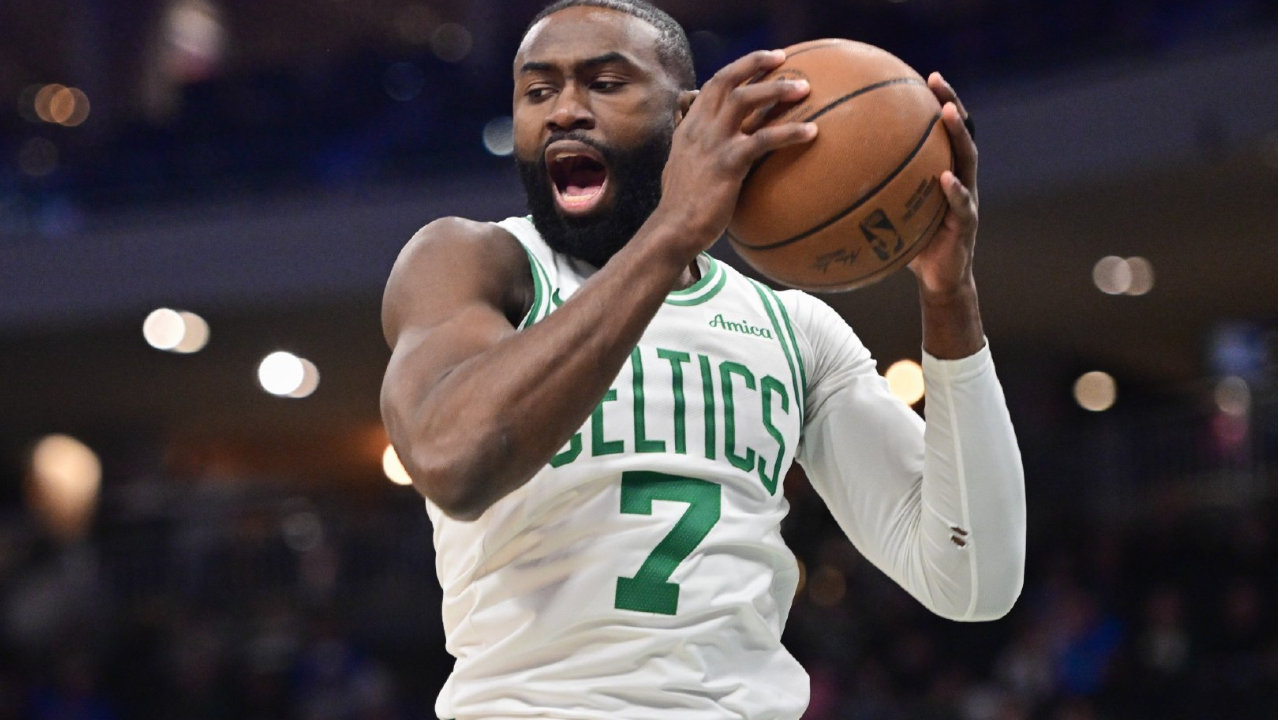 导演20分大逆转，FMVP真没水货！率队17战13胜硬是将摆烂打成争冠