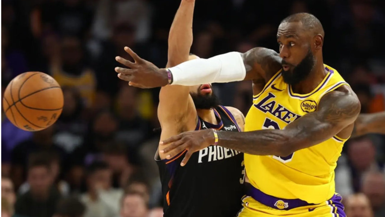 湖人最大短板出炉，詹姆斯错误明显！里夫斯反成拖累，雷迪克该批