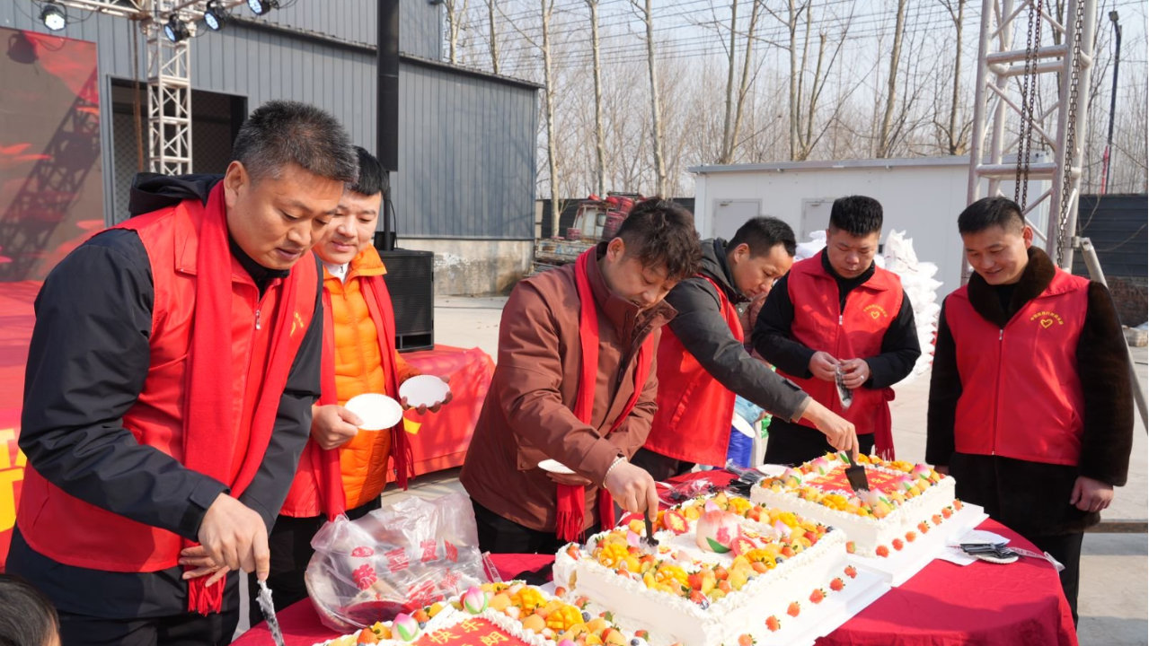 贾振波十年坚守引爱心接力 路虎俱乐部启动公益帮扶新征程