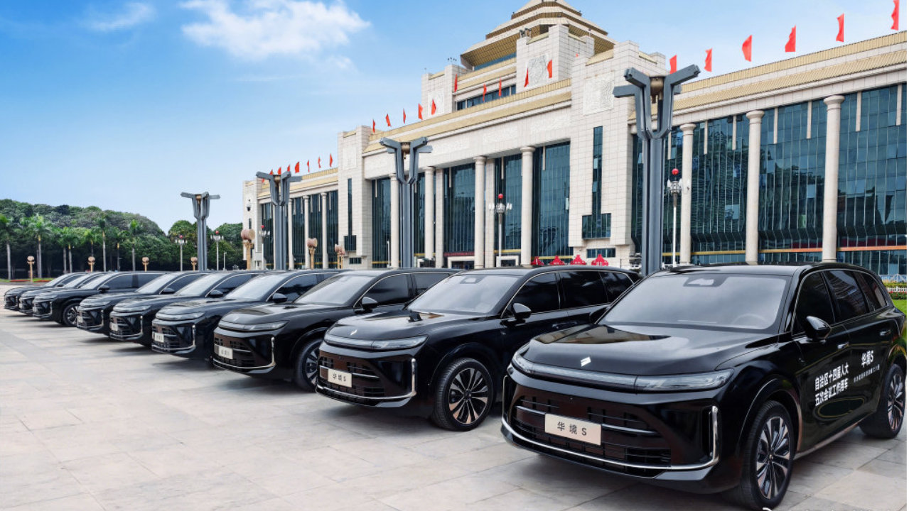 零错装率+华为全栈智驾，这款大六座凭“丝米级制造”征服政务采购