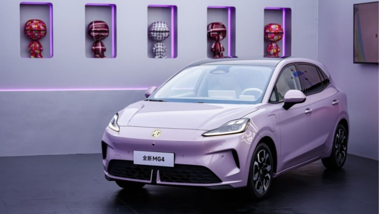全新MG4半固态安芯版广州车展首秀，并将于12月正式开启交付