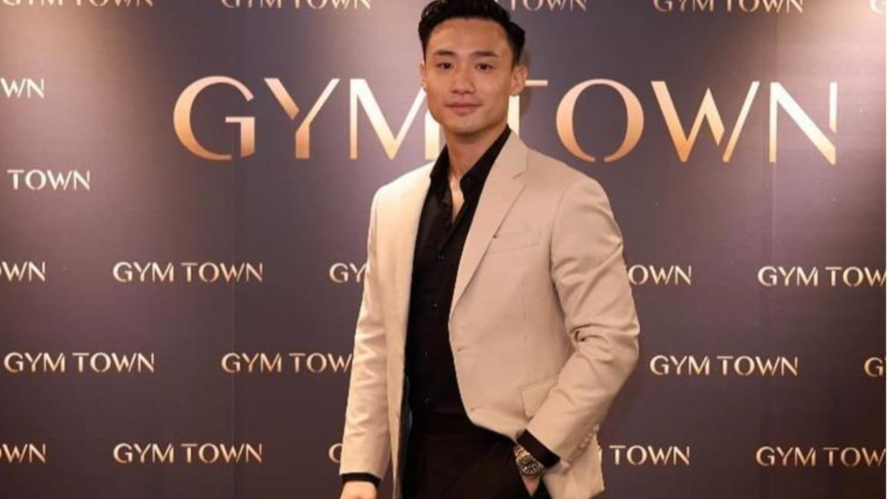 43岁阿Sa新恋情曝光？港媒称与小10岁私教交往数月，两人疑晒猫咪官宣