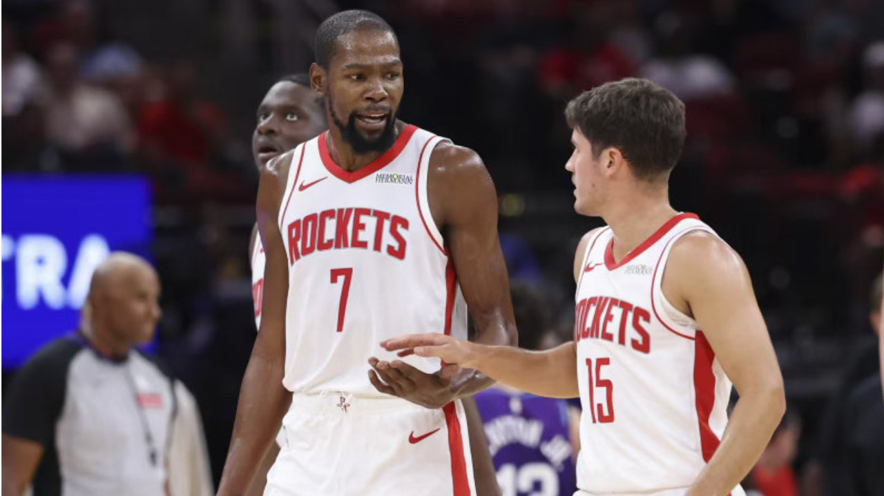 火箭大爆冷！杜兰特24+8错失绝杀，威少21+13犯错，湖人旧将立功