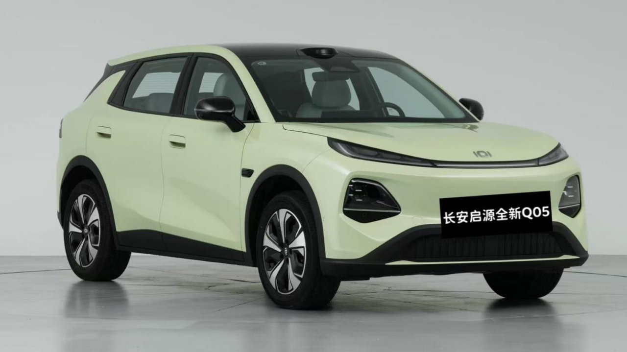 10万级纯电SUV哪家强？元UP对比长安启源全新Q05，春节返乡选谁？