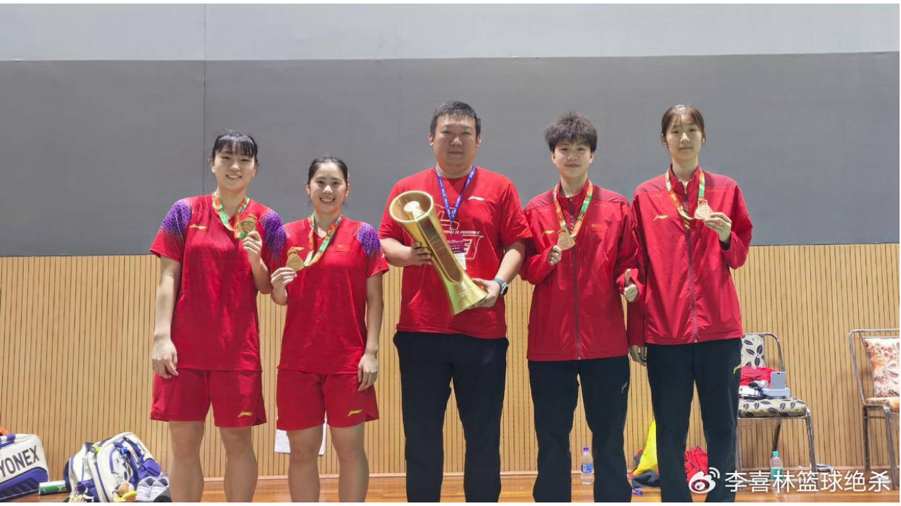 夺3冠1亚！中国女羽17岁新星崛起22胜1负：看齐陈清晨贾一凡？