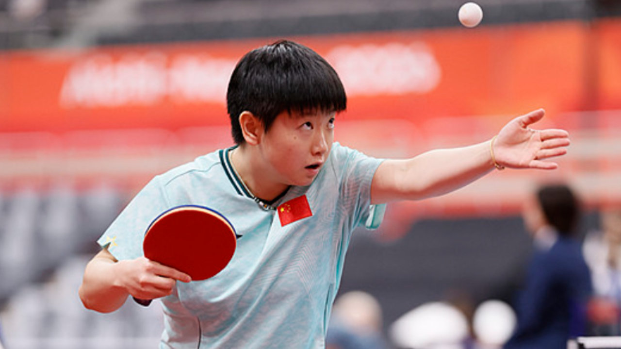 孙颖莎4-0晋级,对手拿蛋糕合影很开心!王曼昱下轮对决杜凯琹 孙颖莎4-0晋级,对手拿蛋糕合影很开心!王曼昱下轮对决杜凯琹