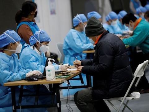 外国媒体访问北京疫苗接种点，中国加快了“免疫长城”的创建东城区_新浪财经_新浪网
