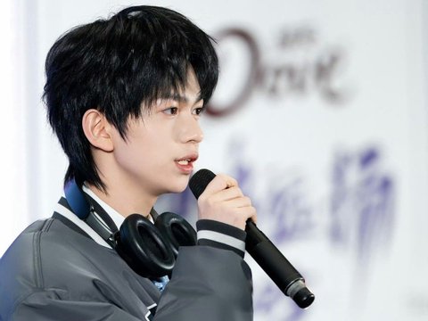 魏忠杰训练室苦练《崇拜》，感叹林俊杰唱功持续精进