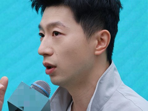 马龙欲赴天桥倾听陌生人故事