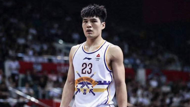 状元互换！陈国豪接近超级B类合同转会广东 北控获王少杰+转会费