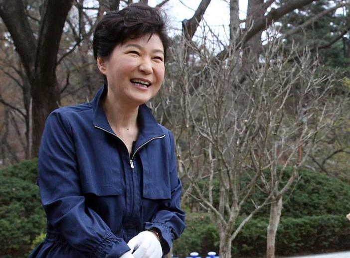 朴槿惠近况曝光!在家乡购置3层别墅:价值25亿,带电梯休闲区蓝鸢梦想 - Www.slyday.coM 朴槿惠近况曝光!在家乡购置3层别墅:价值25亿,带电梯休闲区蓝鸢梦想 - Www.slyday.coM