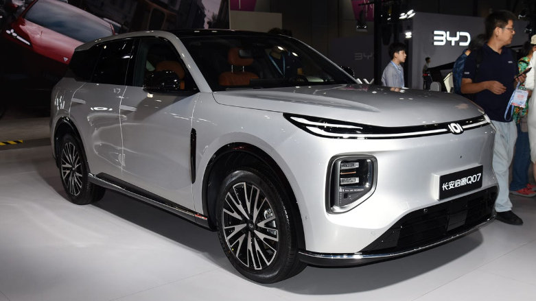 插混SUV硬碰硬，比亚迪宋L DM-i对比长安启源Q07