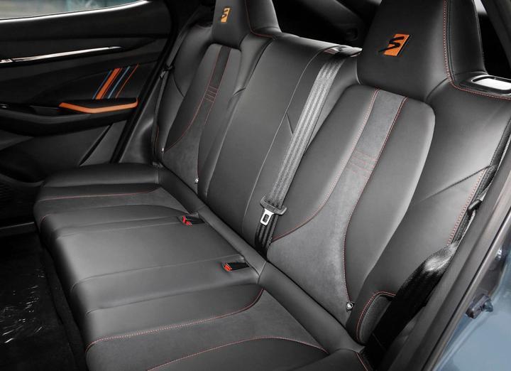 长安欧尚X5对比风神奕炫GS马赫版