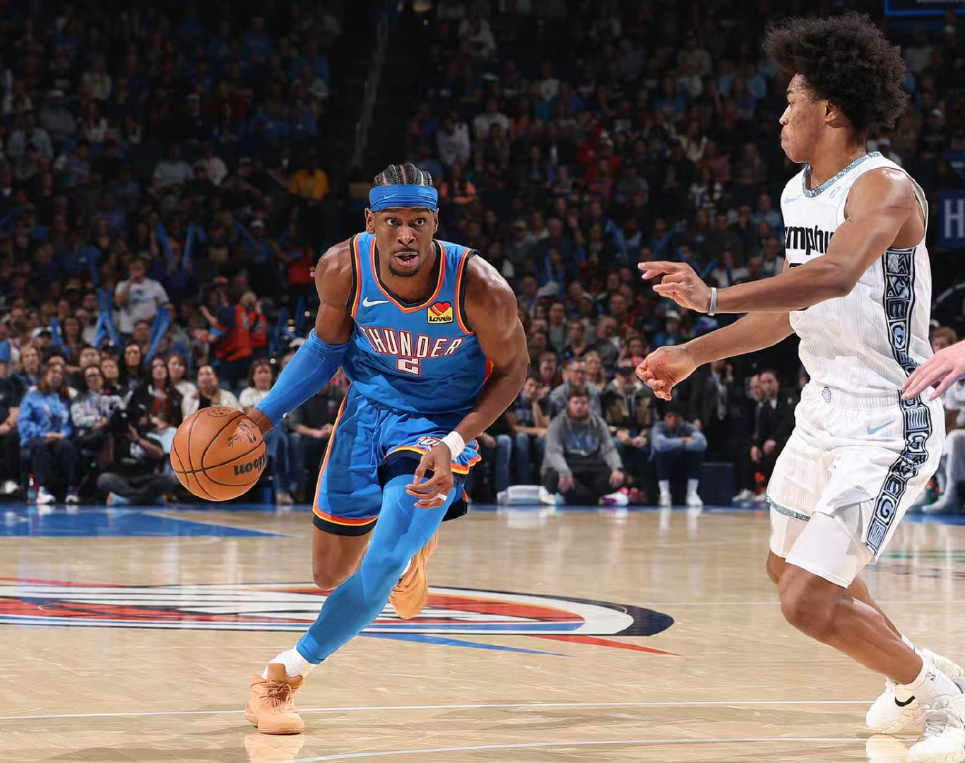 连续100场20+比肩张伯伦，谢伊·吉尔杰斯-亚历山大的得分稳定性如何重塑MVP争夺格局？