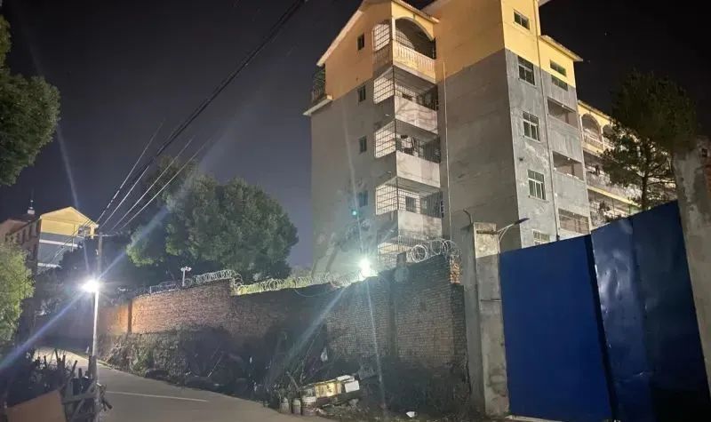 联合工作专班通报称胡某宇系自缢死亡,警方答疑休闲区蓝鸢梦想 - Www.slyday.coM 联合工作专班通报称胡某宇系自缢死亡,警方答疑休闲区蓝鸢梦想 - Www.slyday.coM