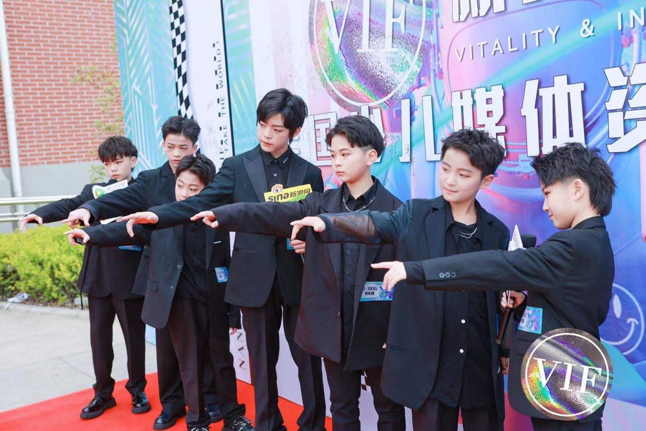 o-dog少年团——生来不平凡|少年团|少年|刘洋_新浪