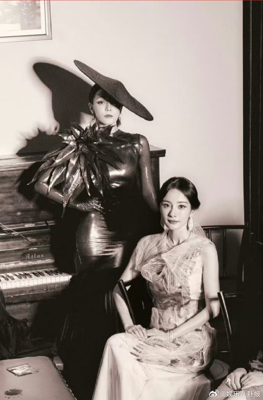 张柏芝景甜这颜值暴击！建议直接合体出演《顶楼》内娱特别篇！