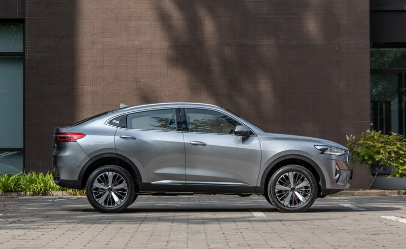 热度不高但很帅!哈弗F7x对比捷途X70 Coupe谁更强?