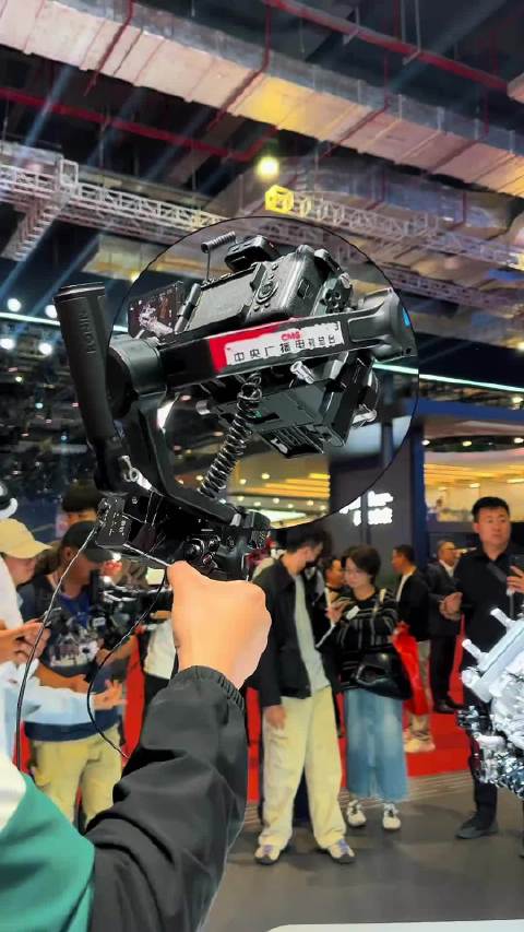 长城自研V8动力总成亮相上海车展