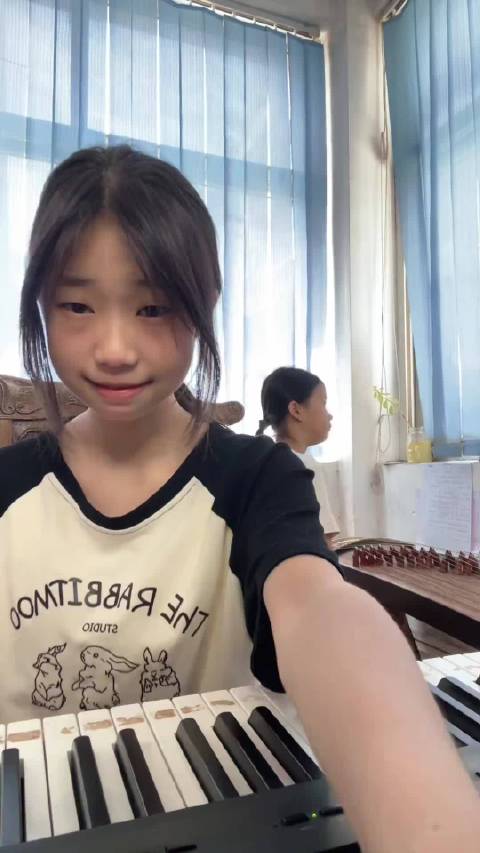 “阿朱就是阿朱，四海列国，千秋万载，就只一个阿朱”