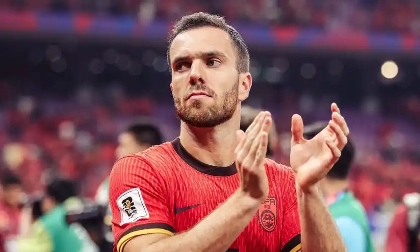 国安队甩卖球员？塞尔吉尼奥下家3选1，上港或高薪，黑马或捡漏