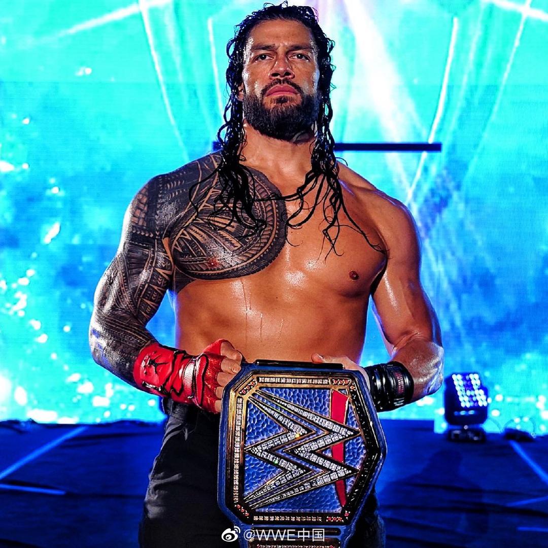 一家之主@罗门伦斯romanreigns 带领众明星去到爱丁堡