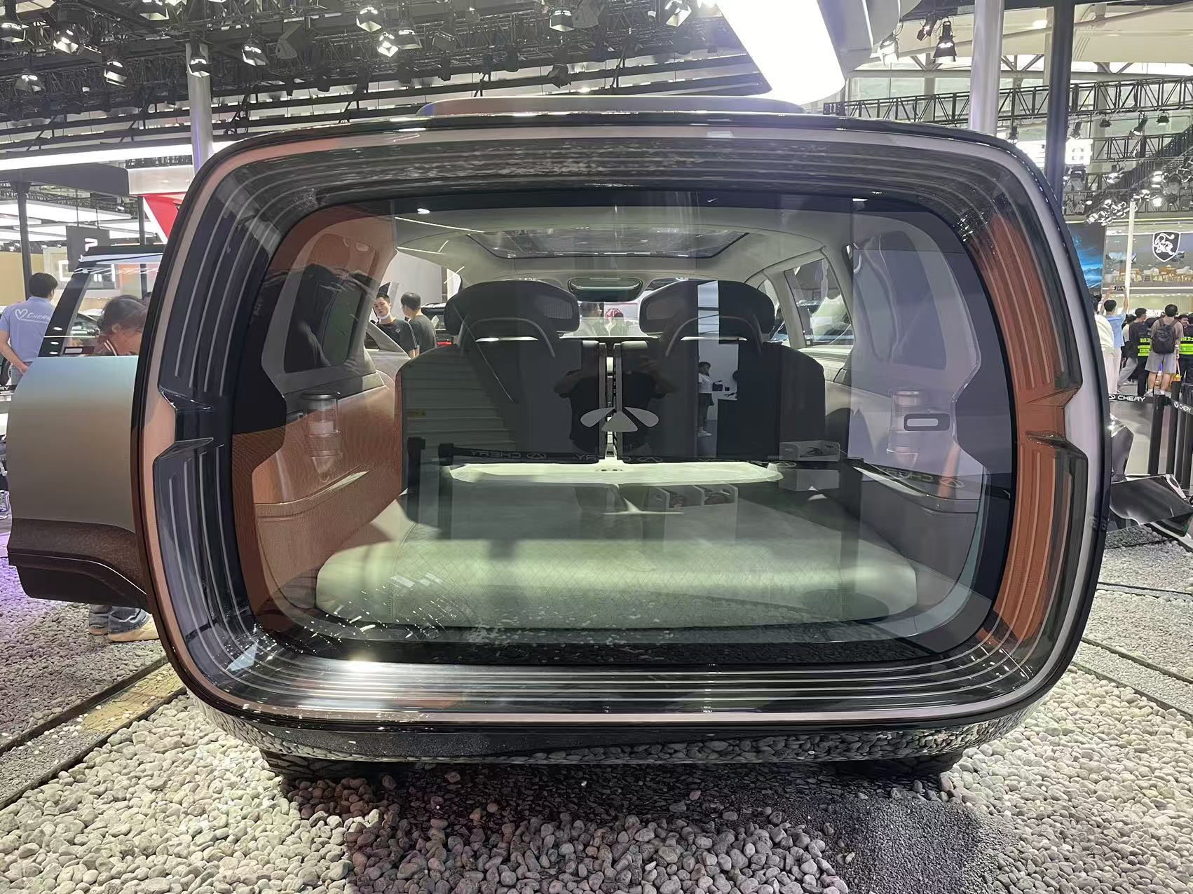 奇瑞亮相越野概念车计划采用增程或插混动力，最高续航2000公里以上