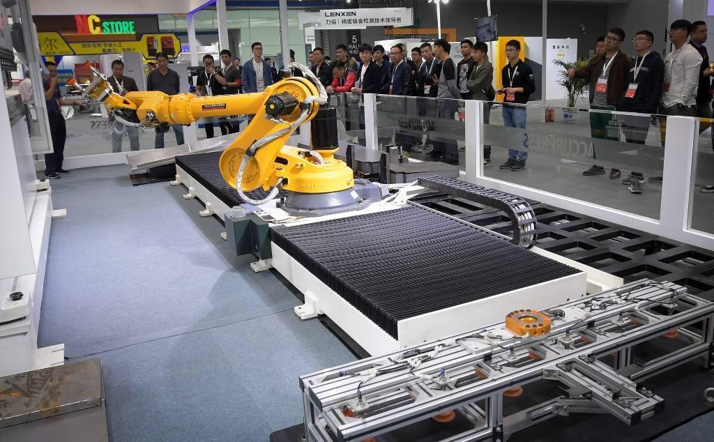 湾区逐梦热土如何炼成?全国百校青年选择顺德的十大理由休闲区蓝鸢梦想 - Www.slyday.coM 湾区逐梦热土如何炼成?全国百校青年选择顺德的十大理由休闲区蓝鸢梦想 - Www.slyday.coM