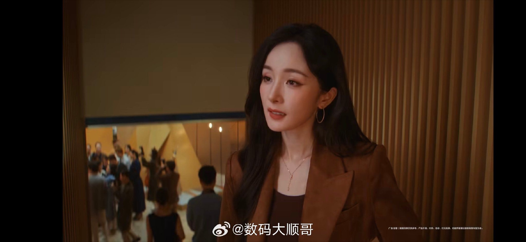 杨幂沈腾妙搭配，享界S9轻松拿捏各种生活场景，旅行车不旅行也行