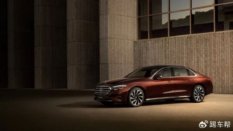 奔驰E：竞争太激烈！我先改个款再说？