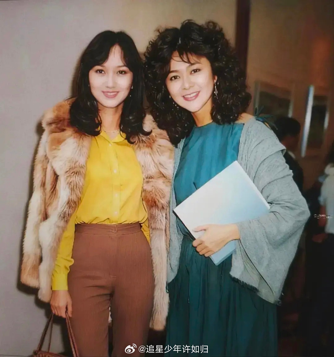 赵雅芝与李嘉欣关之琳萧蔷同框不输花期长