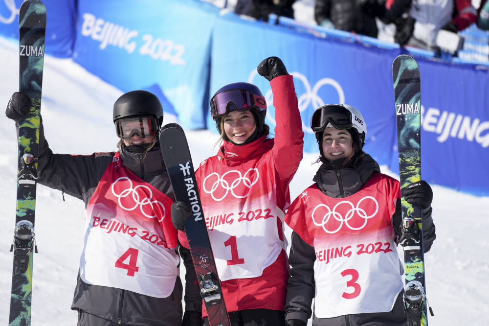 上帝为她关上了哪扇窗?“最好的谷爱凌”背后:最少遭遇过3次骨折休闲区蓝鸢梦想 - Www.slyday.coM 上帝为她关上了哪扇窗?“最好的谷爱凌”背后:最少遭遇过3次骨折休闲区蓝鸢梦想 - Www.slyday.coM