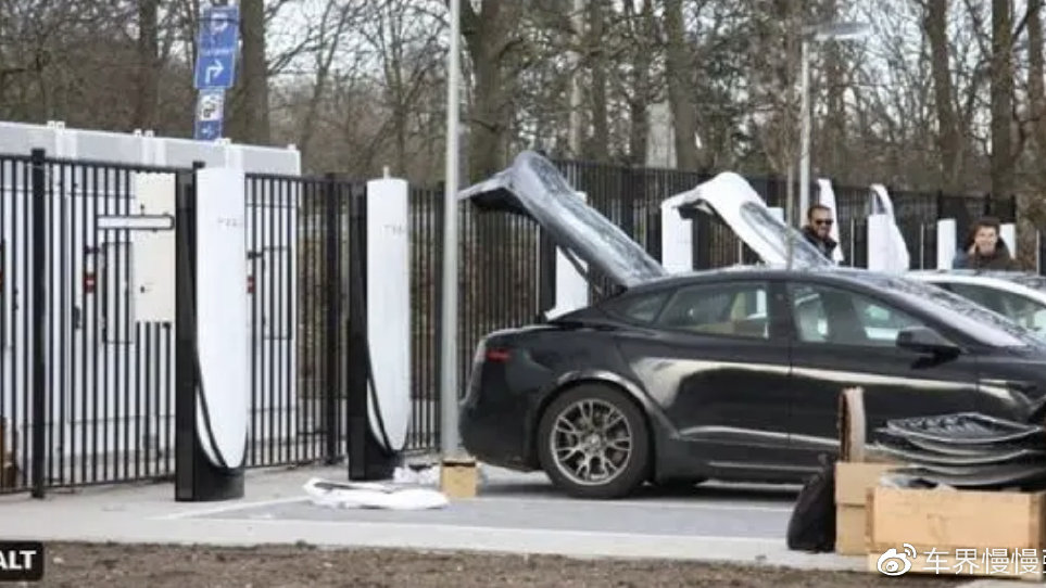 特斯拉V4超充站在荷兰建成，1000V架构，何时进入中国未知