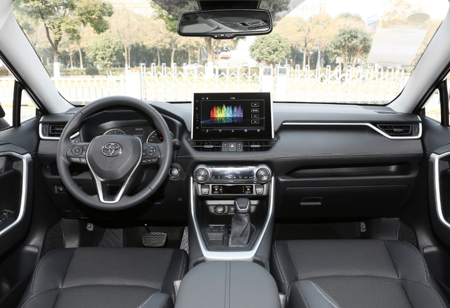 合资紧凑型SUV之争:大众途岳和丰田威兰达谁更值得买?