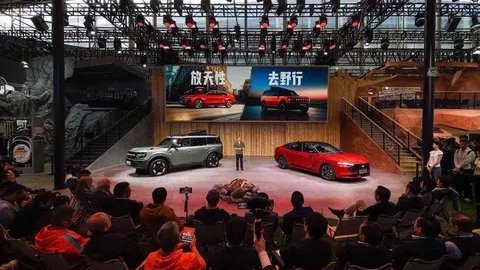 智趣烈马、新蒙迪欧打头阵，福特全明星阵容登陆2025广州车展