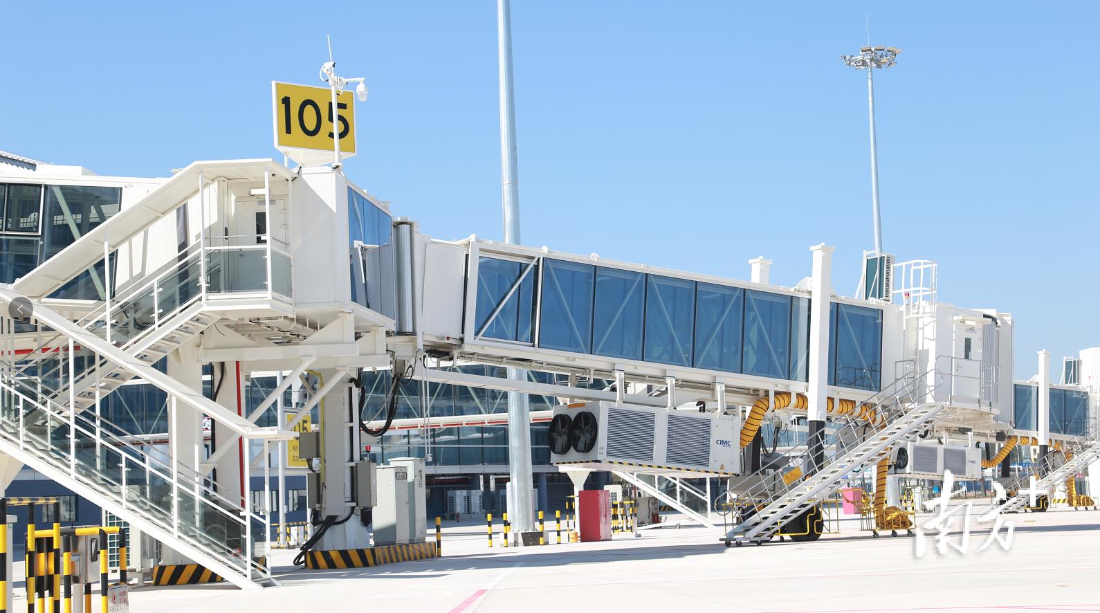 湛江吴川机场24日迎客,志愿者提前体验从登机到飞翔休闲区蓝鸢梦想 - Www.slyday.coM 湛江吴川机场24日迎客,志愿者提前体验从登机到飞翔休闲区蓝鸢梦想 - Www.slyday.coM