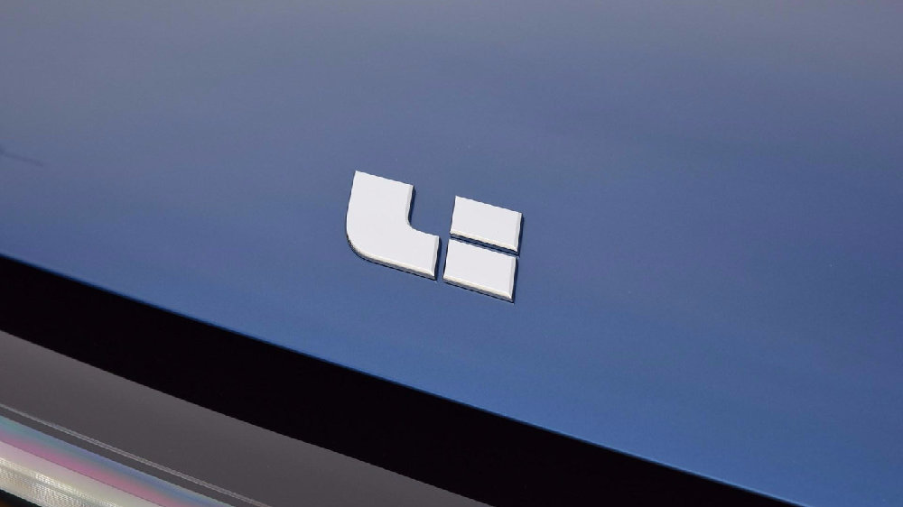 理想汽车下摆臂引发争论：塑料能否运用在汽车底盘结构件上