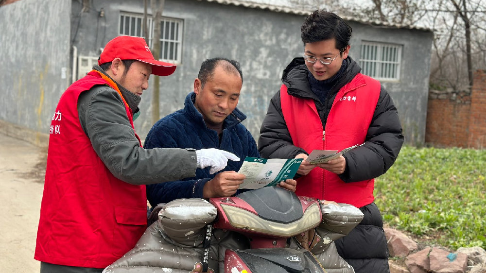 国网河南平顶山华辰供电公司：春耕春灌正当时  暖心服务到田间