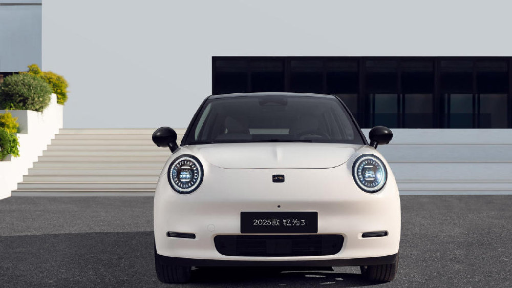 配置升级，“黑凤梨”版本登场，2025款钇为3起售价6.99万元