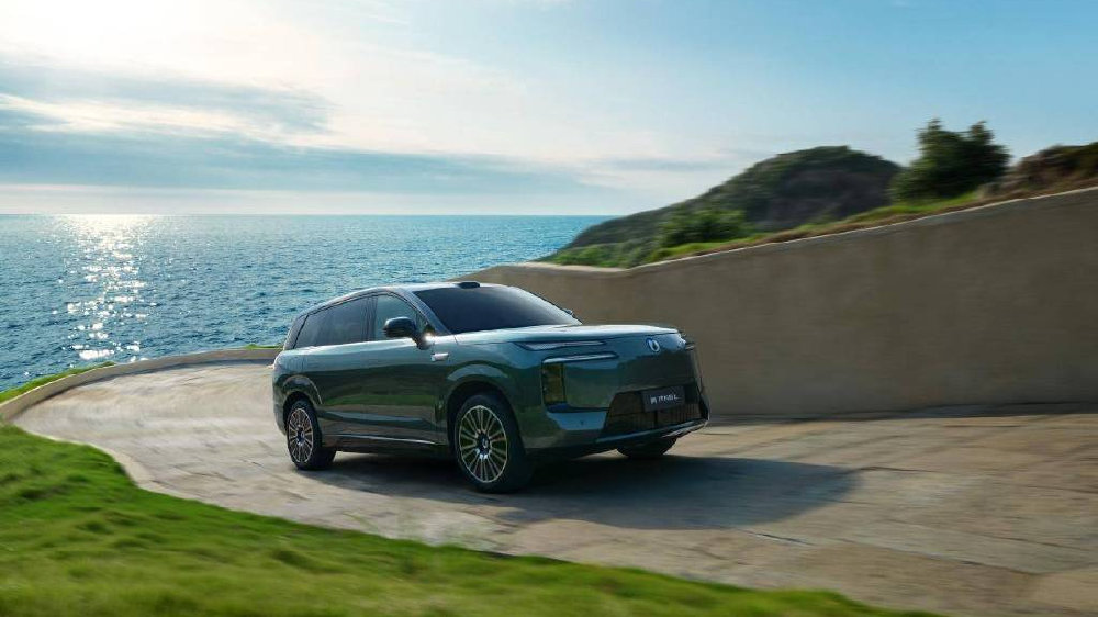 29.98万元起售！大六座安全豪华SUV腾势N8L上市