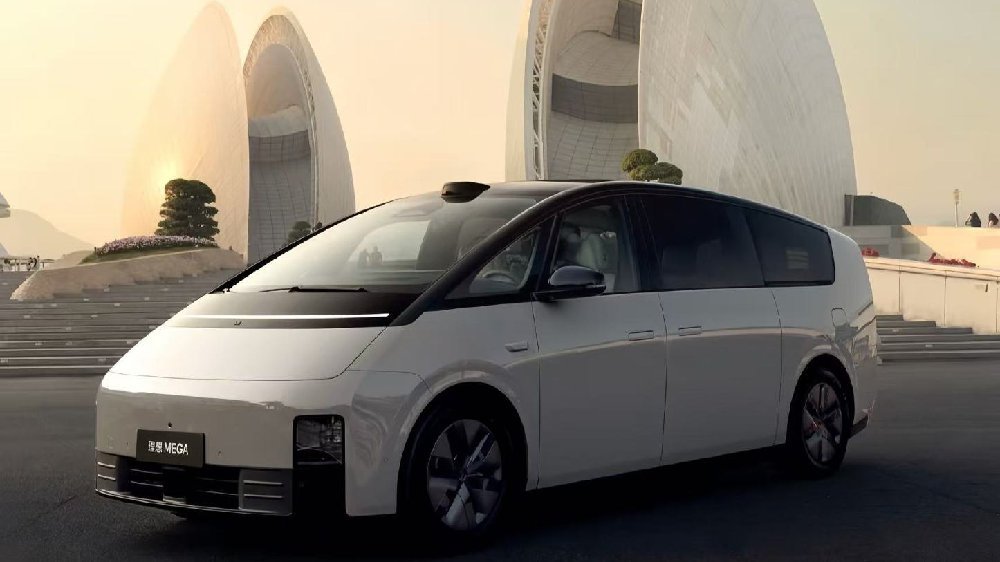 理想MEGA起火召回，新能源汽车告别狂飙时代？